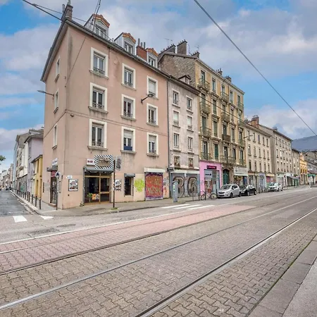 Le Jedi - Gare - Palais De Justice Apartment *